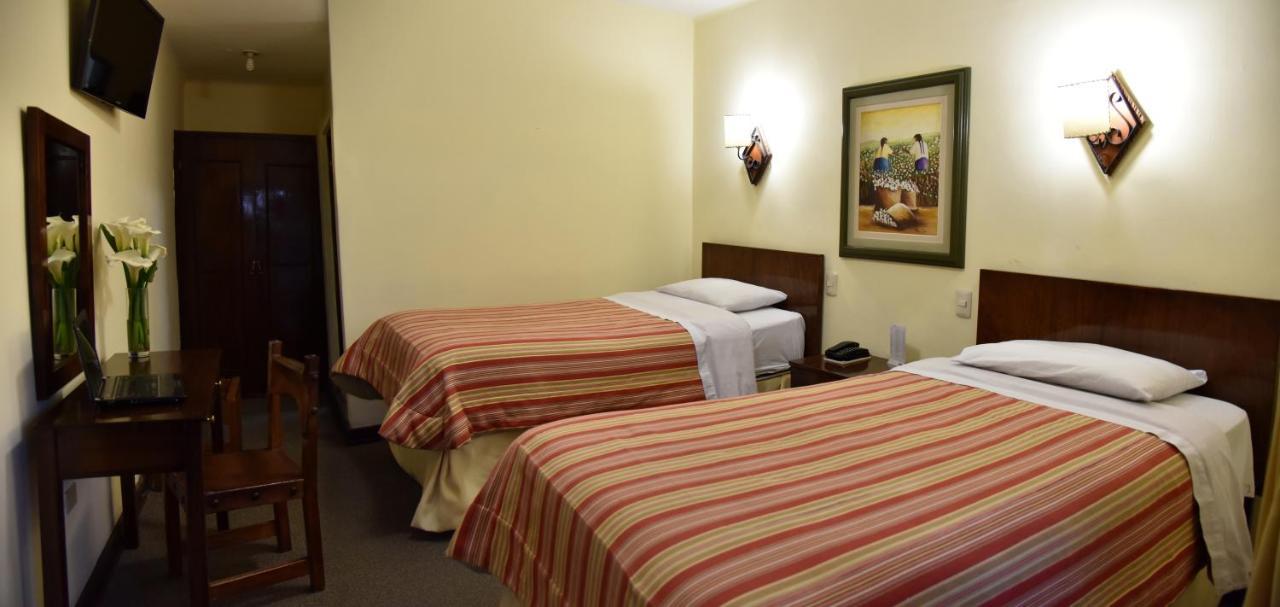 Hotel Cajamarca Luaran gambar